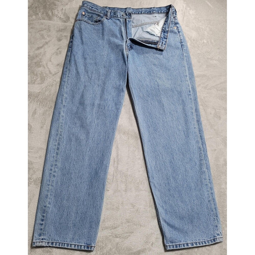 Levi's 550 Jeans Mens 38x32 Blue Light Wash Relaxed Tapered Zip Fly Denim Cotton